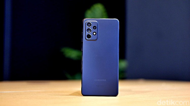 Galaxy A72