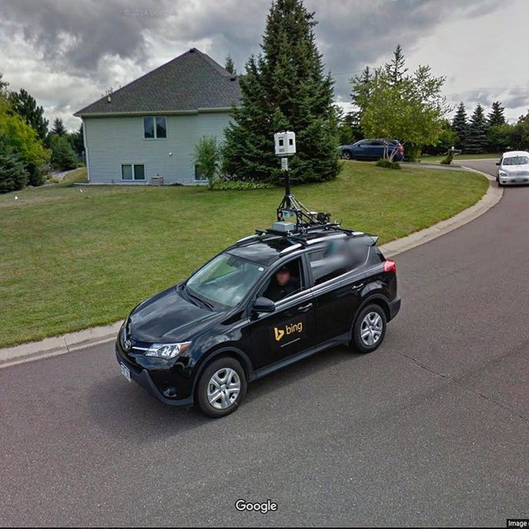 Kejadian Tak Terduga Terekan Google Street View Kejadian Tak Terduga Terekan Google Street View