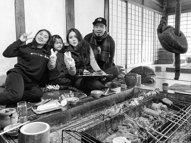 Keseruan Bams Eks Samsons Saat Cicip Makanan di Bali hingga Jepang