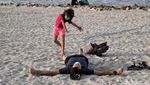 Menikmati Akhir Pekan di Pantai Pasir Putih PIK 2