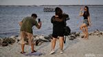 Menikmati Akhir Pekan di Pantai Pasir Putih PIK 2