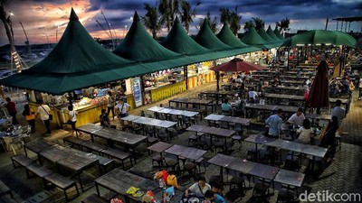 Menikmati Sunset di Food Court Pantai PIK 2