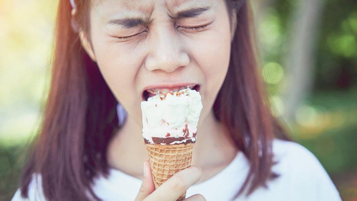Peneliti ungkap misteri gigi ngilu setelah makan es krim