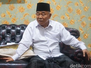 Pengasuh Ponpes di Mojokerto Sarankan Vaksin AstraZeneca untuk Nonmuslim Saja