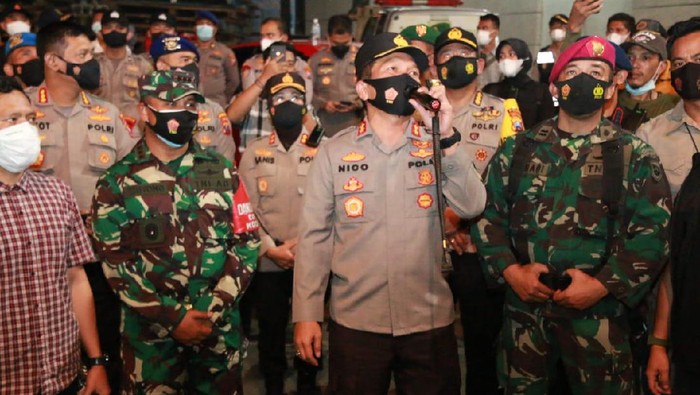 Kapolda Jawa Timur Irjen Nico Afinta mengantarkan 1.354 penggembira Kongres Himpunan Mahasiswa Islam (HMI) ke XXXI pulang ke Sulawesi. Para mahasiswa disebut penggembira karena merupakan kader HMI namun bukan peserta kongres.