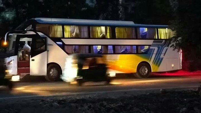 Sleeper bus Laksana yang ditiru karoser luar negeri