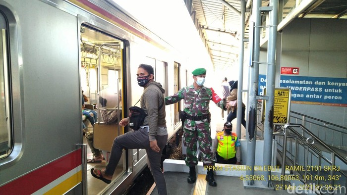 Suasana Stasiun Cilebut, Bogor. (Dok Babinsa TNI Desa Cilebut Timur )
