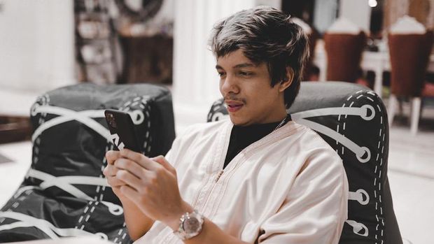 Atta Halilintar Atta Halilintar tanpa headband
