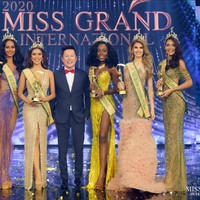 Aurra Kharishma yang merupakan perwakilan dari Indonesia berhasil keluar dengan menyabet gelar runner-up 3 Miss Grand International yang digelar di Bangkok. Dirinya sukses mengalahkan 58 kontestan dari negara-negara lain. Foto: Ivan Gunawan