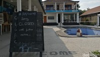 Salah satu operator diving di Gili Trawangan yang terpaksa menutup usahanya hingga waktu yang belum ditentukan. Ini baru satu, ada beberapa lainnya yang juga bernasib sama. (Wisnu/20detik)