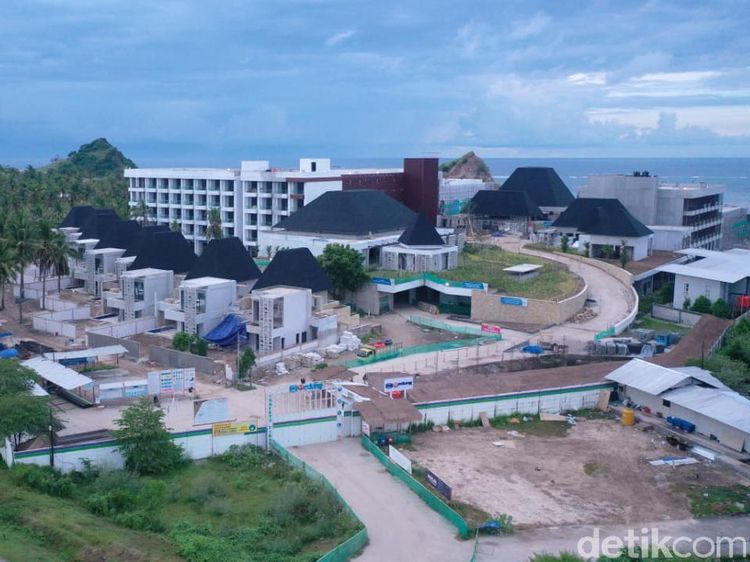 Potret Pembangunan Hotel di Mandalika Lombok Jelang MotoGP