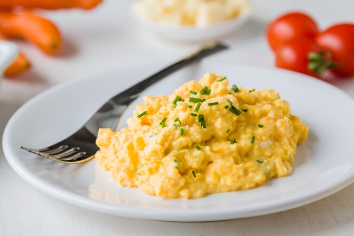 Ini 7 Langkah Bikin Orak Arik Telur yang Creamy Sempurna