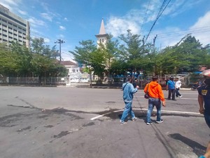 Terekam CCTV, Detik-detik Bom Bunuh Diri di Depan Gereja Katedral Makassar
