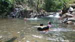 Foto: Menyatu dengan Alam di Wisata Leuwi Pamipiran