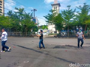 Polisi Cek Potongan Tubuh di Depan Katedral Makassar dari 1 atau 2 Bomber
