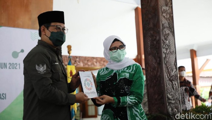 Mendes Abdul Halim dan Bupati Blitar