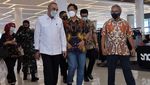 Menkes Cek Vaksinasi Lansia di Mal Tangerang