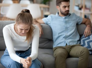Pacar Makan Lebih Banyak, Wanita Ini Ogah Patungan Bayar Bon Makanan