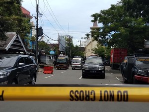 Saksi Bom Bunuh Diri di Makassar Dengar 2 Kali Ledakan, Ada Serpihan Besi