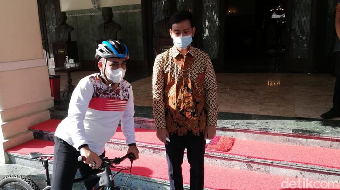 Sekjen Gerindra Ahmad Purnomo temui Wali Kota Solo Gibran Rakabuming Raka, Minggu (28/3/2021)