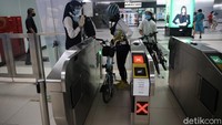 Mengutip keterangan MRT, Rabu (24/3/2021) pada tahap awal ini, pembukaan akses untuk sepeda non lipat baru disediakan untuk tiga stasiun, yaitu Lebak Bulus Grab, Blok M BCA, dan Bundaran HI.