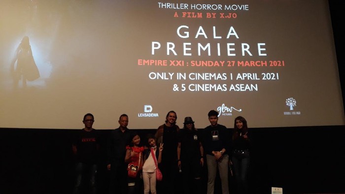 Suasana gala premiere film Jangan Sendirian