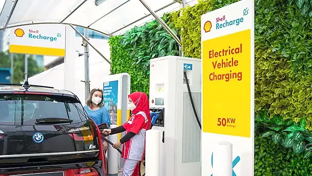 Tempat Ngecas Mobil Listrik di SPBU Shell