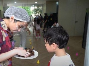 Pertama Kali Cicip Tempe dan Lele, 5 Artis Ini Langsung Ketagihan
