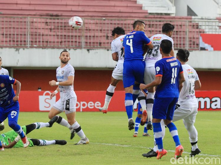 Momen-momen Saat Bali United Tumbangkan Persiraja 2-0