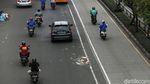 Ceceran Sampah Truk TPA Kotori Jalan MT Haryono
