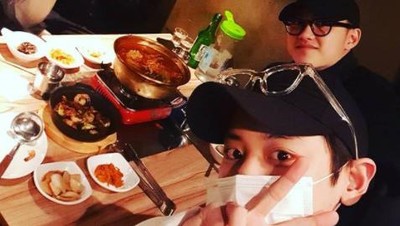 Chanyeol EXO Wajib Militer, Ini Momen Serunya Saat Makan BBQ dan Kimbab