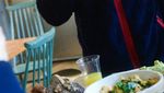 Chanyeol EXO Wajib Militer, Ini Momen Serunya Saat Makan BBQ dan Kimbab