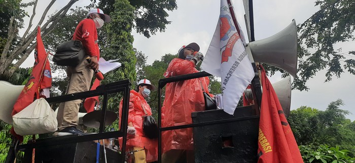 Demo di depan BKKBN (Rahmat Fathan-detikcom)