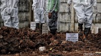 Sedangkan proses pembangunan TPU Rorotan masih terus berjala seprti masih dipersiapkan secara bertahap termasuk akses jalan masuk, lampu penerangan dan sebagainya.