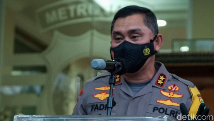 Kapolda Metro Jaya Irjen Fadil Imran saat jumpa pers penangkapan terduga teroris di Jakarta dan Bekasi, Senin (29/3/2021)