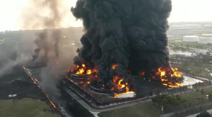 Kebakaran Kilang Minyak Pertamina Balongan
