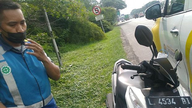 motor masuk tol