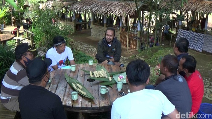 Uniknya Pasar Rengrang yang Menjual Beragam Jajanan Pasar Tempo Dulu