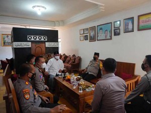 Polisi Bojonegoro Perketat Penjagaan Pasca Bom Bunuh Diri di Makassar