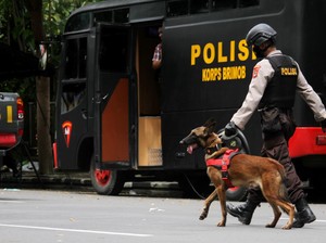 58 Tersangka Teroris Bom Gereja Katedral Makassar Diterbangkan ke Jakarta