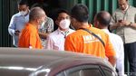 Polisi Gerebek Showroom Mobil Terkait Terorisme