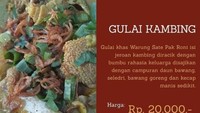 Warung Sate Pak Roni juga bisa jadi andalan kalau kamu ingin menikmati seporsi sate dan gule kambing. Gule kambing di sini dibanderol harga Rp 20 ribu. Isiannya tak hanya daging kambing, melainkan ada jeroan juga. Foto: Instagram @warungsatepakroni