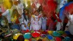 Warna-warni Festival Holi di Sejumlah Negara