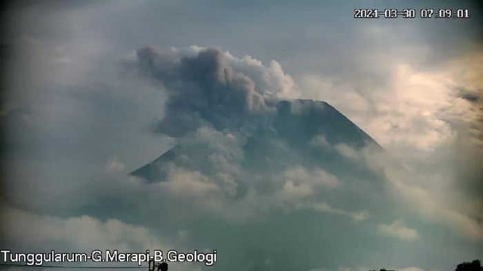 Awan panas Gunung Merapi, 30-3-2021 pagi