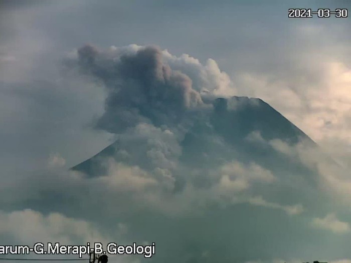 Awan panas Gunung Merapi, 30-3-2021 pagi