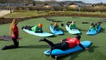 Bukan Kolam Renang, Ini Pusat Selancar di Inggris