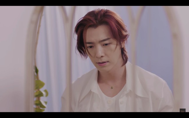 Kabar tersebut tersiar dari unggahan Instagram Rossa (@itsrossa910), Jumat (26/3/2021) lalu. Ia mengunggah teaser lagu ‘The Heart You Hurt’ yang merupakan versi bahasa Korea dari lagu ‘Hati Yang Kau Sakiti.’ Foto: dok YouTube Rossa Official