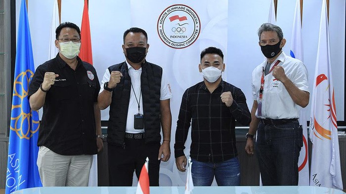 Eko Yuli Irawan tak masuk ke daftar lifter Indonesia ke Kejuaraan Asia Angkat Besi di Uzbekhistan.