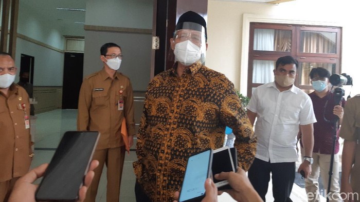 Gubernur Banten Wahidin Halim
