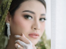10 Pesona Artis Cantik Saat Pakai Henna, Aurel Hermansyah Bikin Pangling